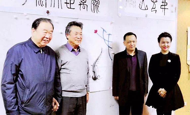 035著名歌唱家李光羲老师学习君寿宫廷口诀画法.jpg